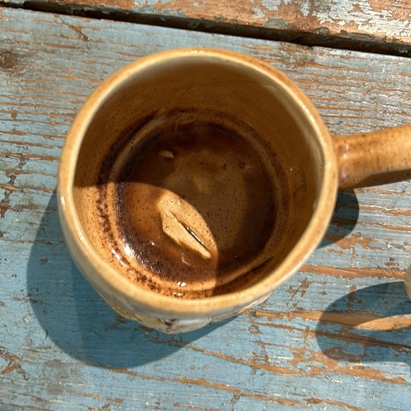 Vintage 1984 handmade Alaskan Design Pottery Mugs (2) - Picture 6 of 9